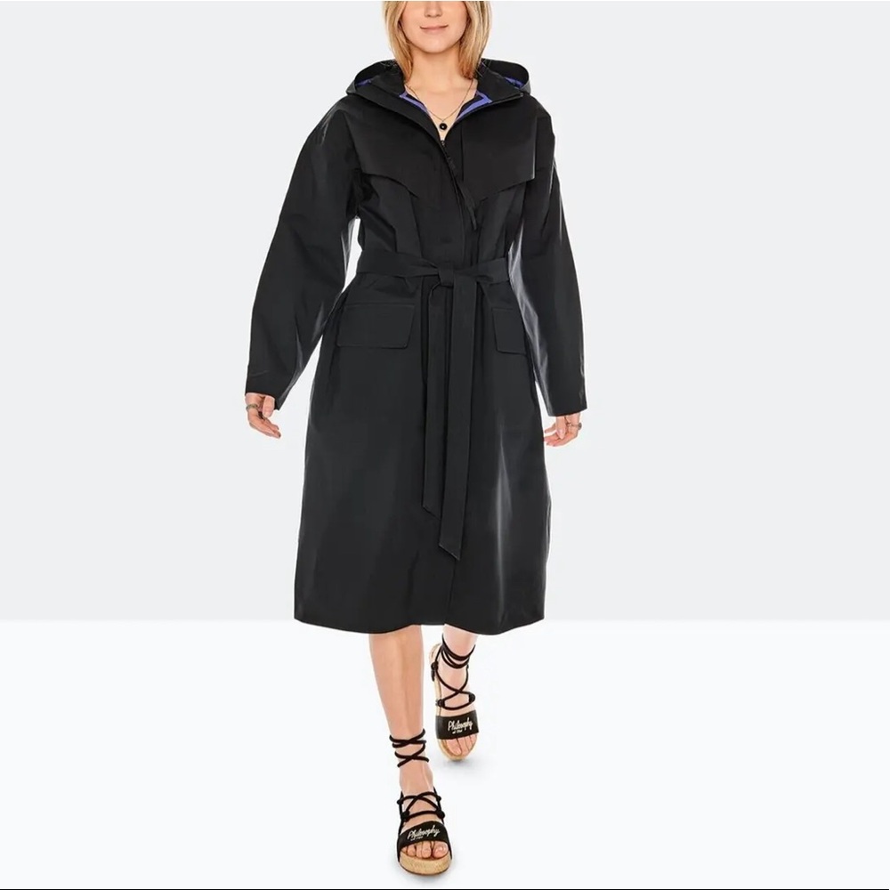 Brand new Nike Shield Women's Tech Pack Trench Long Hooded Black Jacket